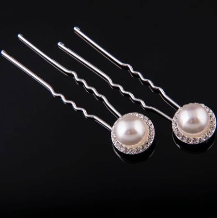 Pearl Diamante Pin